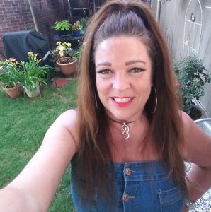 Meet your Posher, Lori